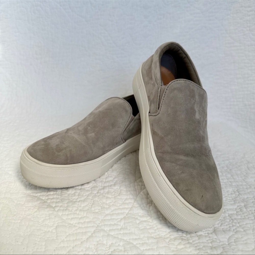 Steve Madden Gil Slip on Shoes